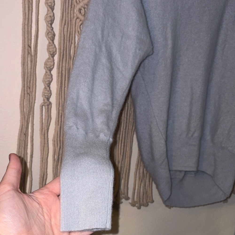 Cashmere Light Blue Small Tahari - Picture 3 of 4